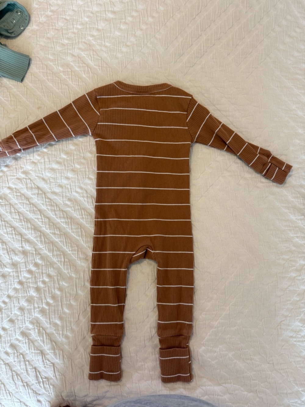 SIIX baby footed sleeper pajamas - size 6-12 months- baby boy or gender neutral - Picture 3 of 3
